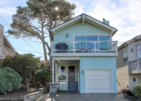 448 Hastings Street, Cambria, CA 93428