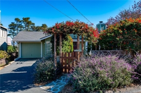 1856 Stuart Street, Cambria, CA 93428