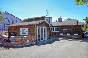 368 Warwick Street, Cambria, CA 93428 : Cambria Real Estate